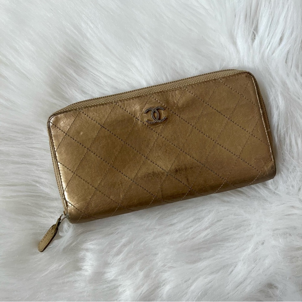 CHANEL Matelasse Gold Quilted Long Zip Around Wallet 31 Series